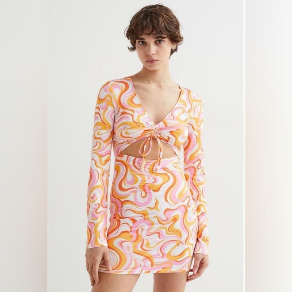 Retro 70’s Dress Swirl Long Sleeve Cutout Sz Small Fembot
